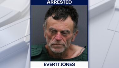 Brandon bank robbery: Convicted felon accused of robbing Wells Fargo, deputies say