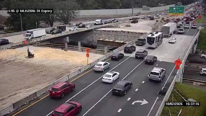 Traffic Alert: Crash on I-95 South between Golfair Blvd. and MLK Pkwy. causing backups