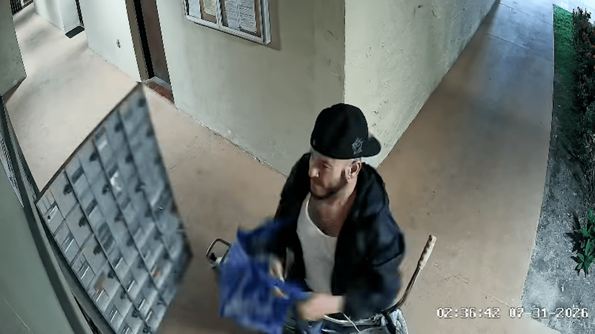 Man seen stealing mail at apartment complex in West Miami-Dade arrested – NBC 6 South Florida