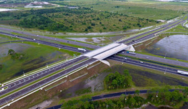 Florida governor DeSantis visits future I-95 interchange at Oslo Road
