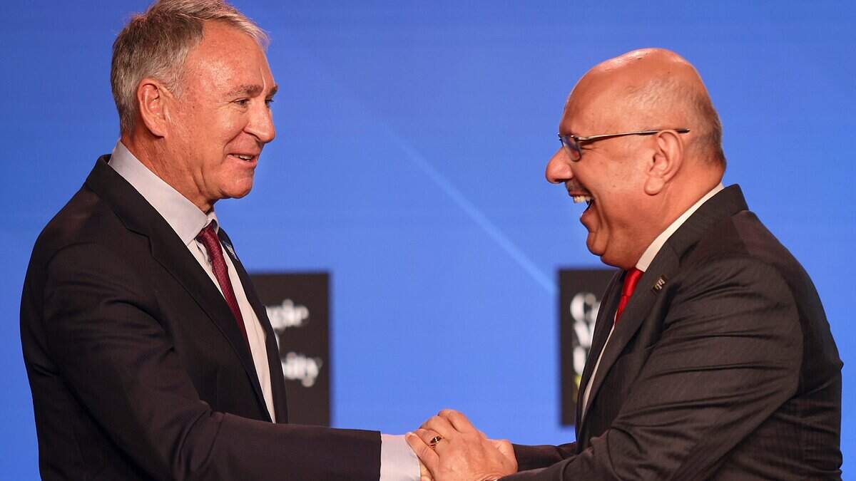Carnegie Mellon University President Farnam Jahanian, right, greets Ken Griffin, founder and CEO of Citadel, in Wynwood on Oct. 1, 2026.