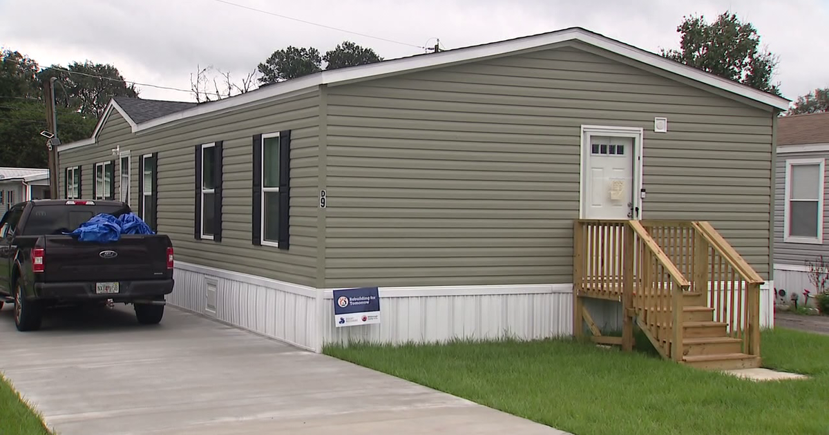 Thonotosassa mother gets Hillsborough's first fully funded home rebuild through hurricane recovery initiative