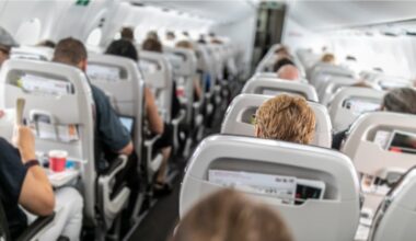 American Airlines opens 2027 flight attendant applications