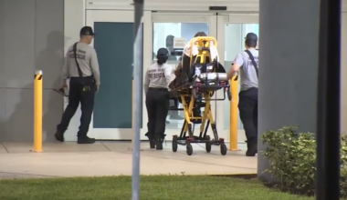 8 injured after JFK-bound Avianca flight from Medellín diverts to MIA due to turbulence - WSVN 7News | Miami News, Weather, Sports