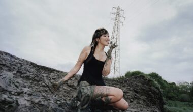 Beabadoobee brings Powerlines tour to an Orlando arena