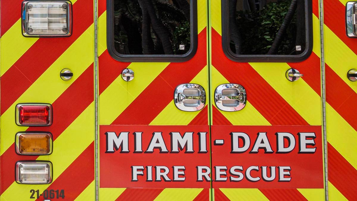 Miami Coral Park Senior High School placed on lockdown after bomb threat reported, fire rescue says – NBC 6 South Florida