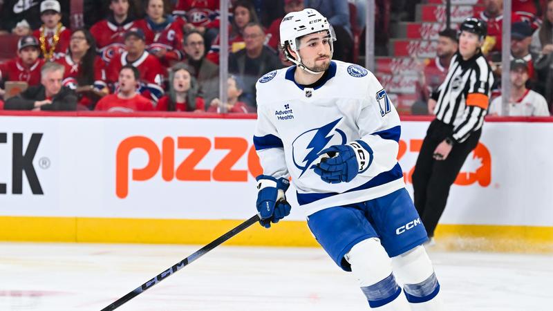 Tampa Bay Lightning Recall Forward Dominic James From Syracuse Crunch
