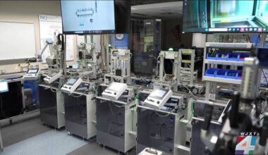 Trade Up: FSCJ’s large, fully automated semiconductor lab is first of its kind in Florida