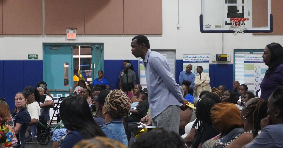 Liberty City housing residents cite leaks and unanswered repairs as renovation plan emerges | Local News & Updates | The Miami Times