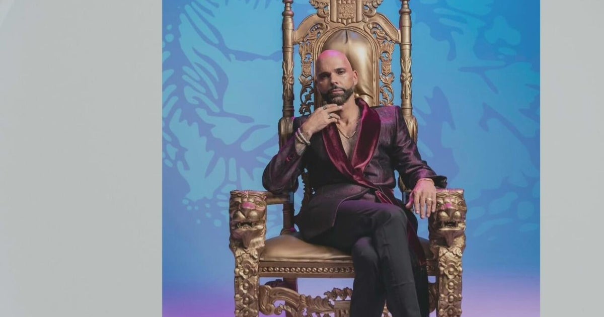 Venezuelan singer, composer found dead in backyard pool at Weston home, investigators calling death "suspicious"