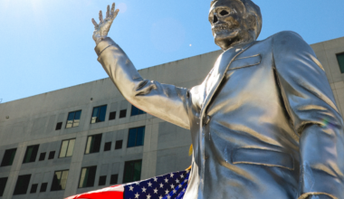 This Ron DeSantis Statue Can’t Take the Heat