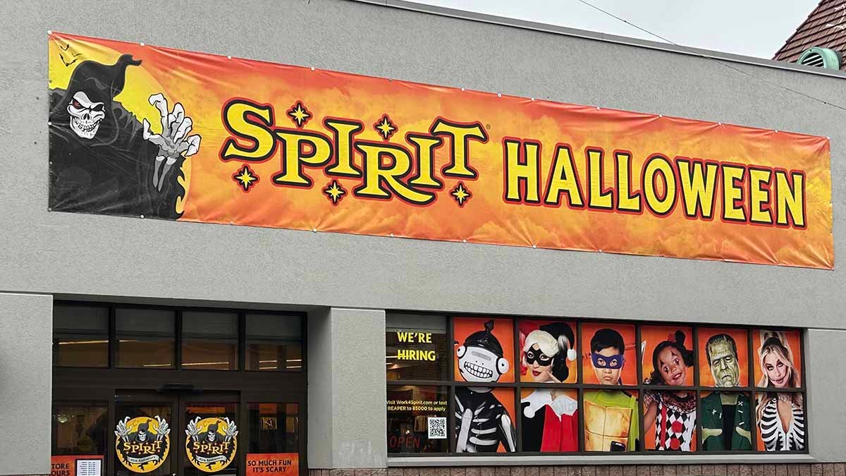 Women used ‘booster bags’ in Spirit Halloween costume thefts in Davie, cops say – NBC 6 South Florida