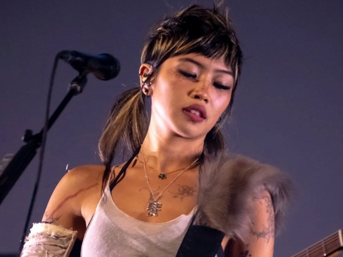 Photos: Beabadoobee was a heavenly electrical storm in Orlando