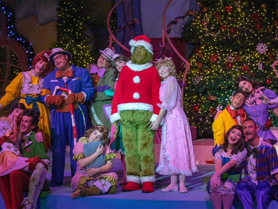 Full Details of 2026 Holidays at Universal Orlando Resort Including Showtimes, Passholder Button, and Hotel Deals