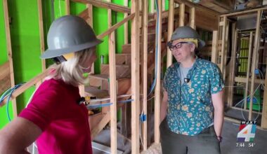 ‘Eternally grateful’: Beaches Habitat gives single mother of 10-year-old son path to homeownership