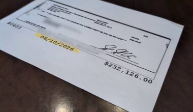 Orlando HOA accused of cutting $232,000 check before public vote — homeowner calls it ‘smoking gun’