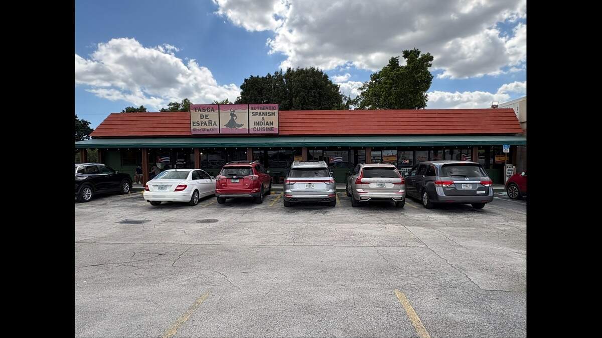 The sign is for the previous restaurant at 8770 SW 24th St. The current restaurant, bar and bakery is Habana 1900.