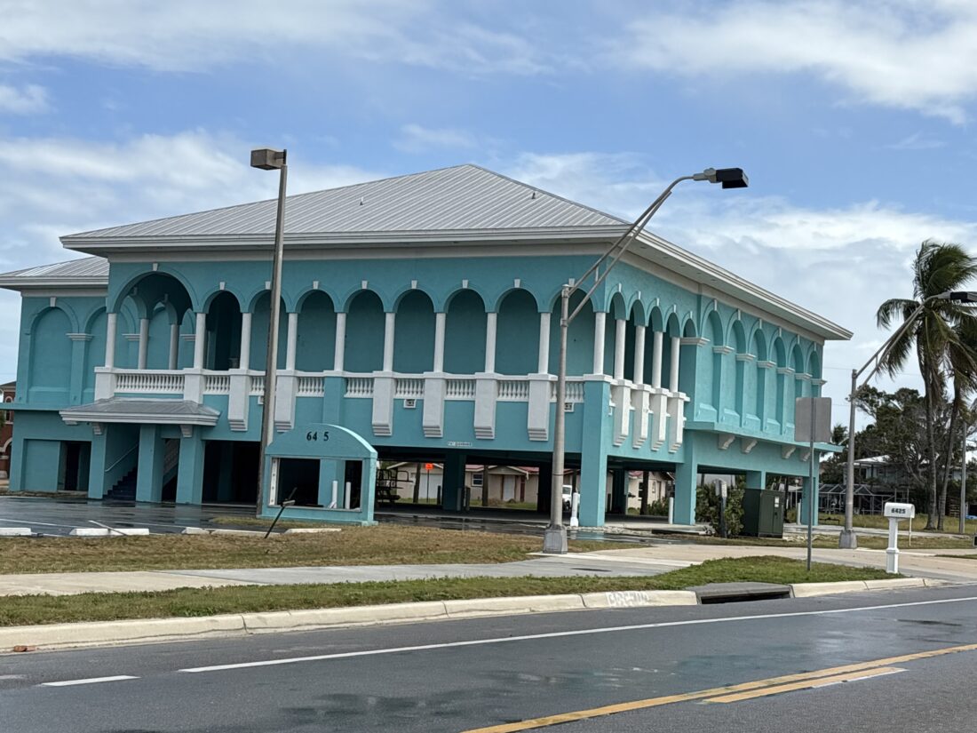 Beach Theater to be sold to owners of The Whale - FORT MYERS