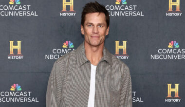 Who is Tom Brady dating now?