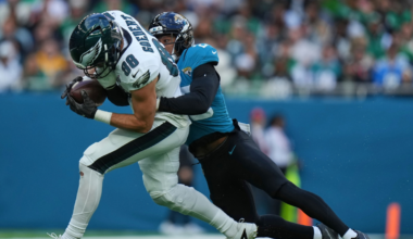 Cam Little's 57-yard FG gives Jaguars 19-17 win over Eagles in wild finish in London