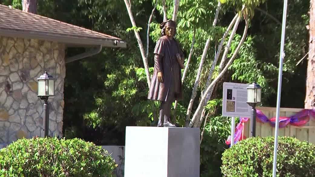Christopher Columbus statue in Florida draws mixed opinions