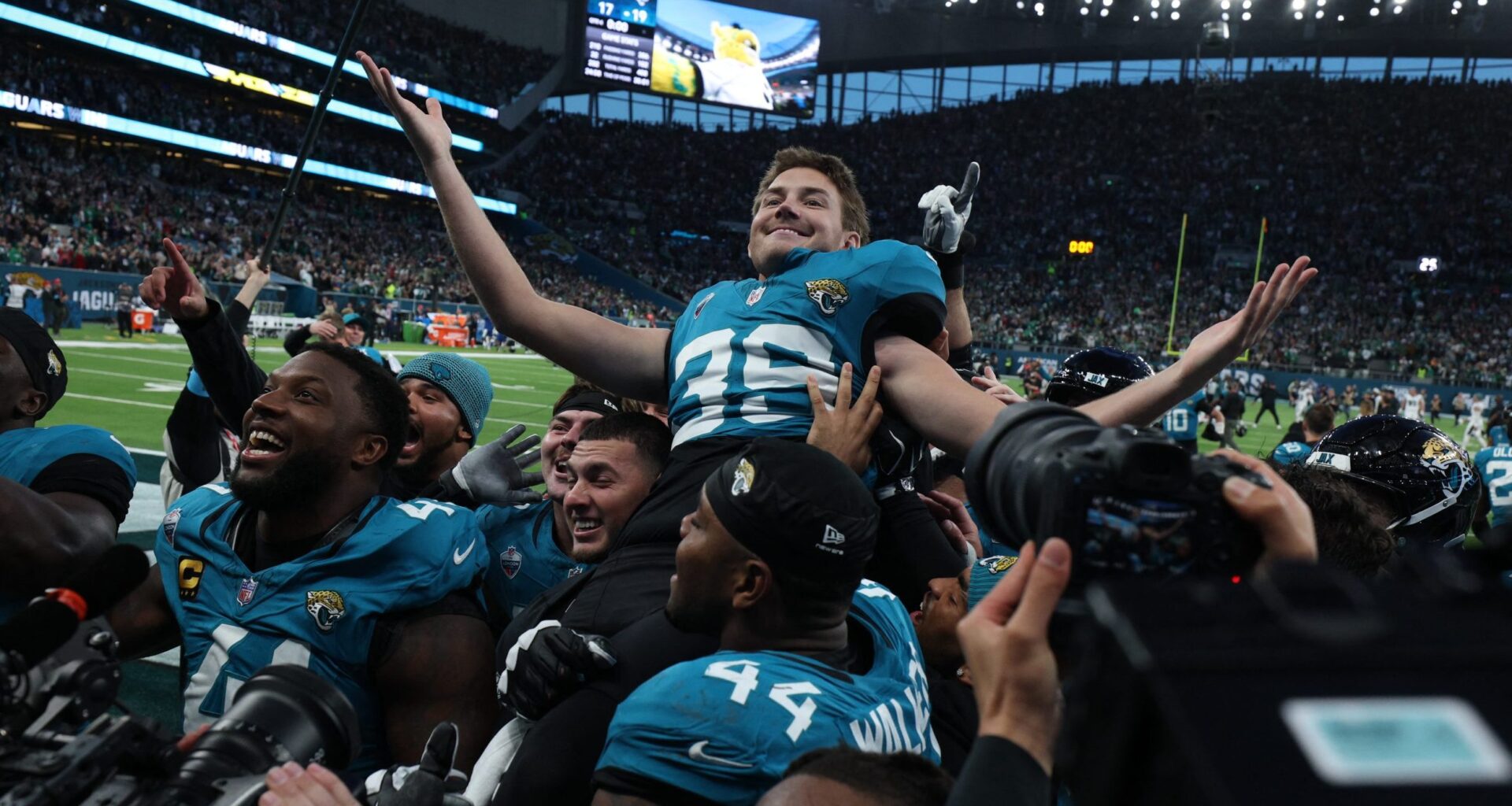 Long-running London game could suppress pregame, 1 p.m. viewership for Fox and CBS