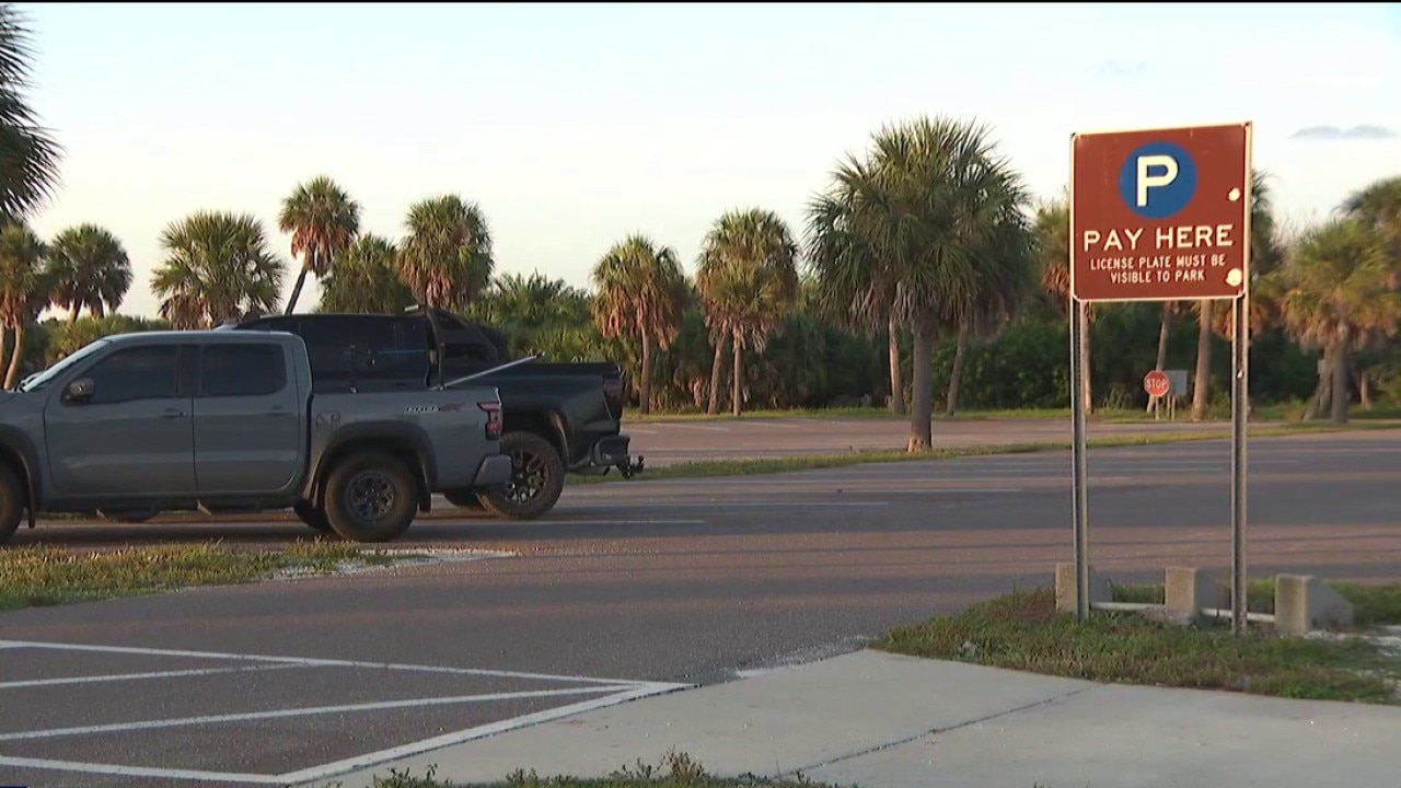 Pinellas approves beach parking fee hike