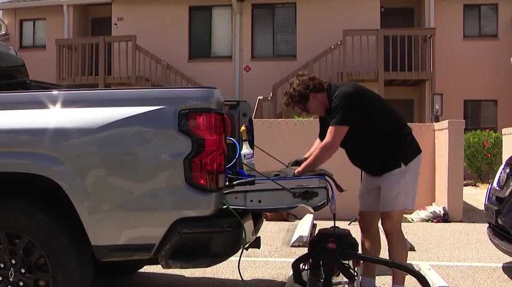 Young entrepreneur gives Cape Coral single mom a free car detail, finds his purpose