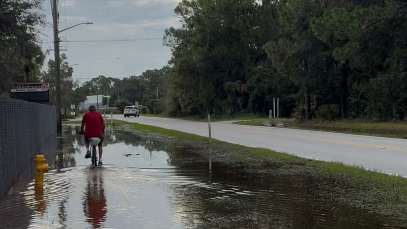 Indiantown residents raise flooding concerns as standing water remains after heavy rain. (WPEC)