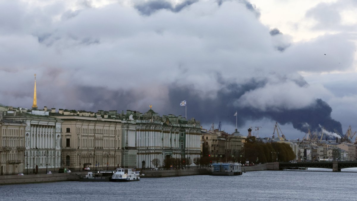 St. Petersburg oil site burns as 1,000 Ukrainian drones bite Russia