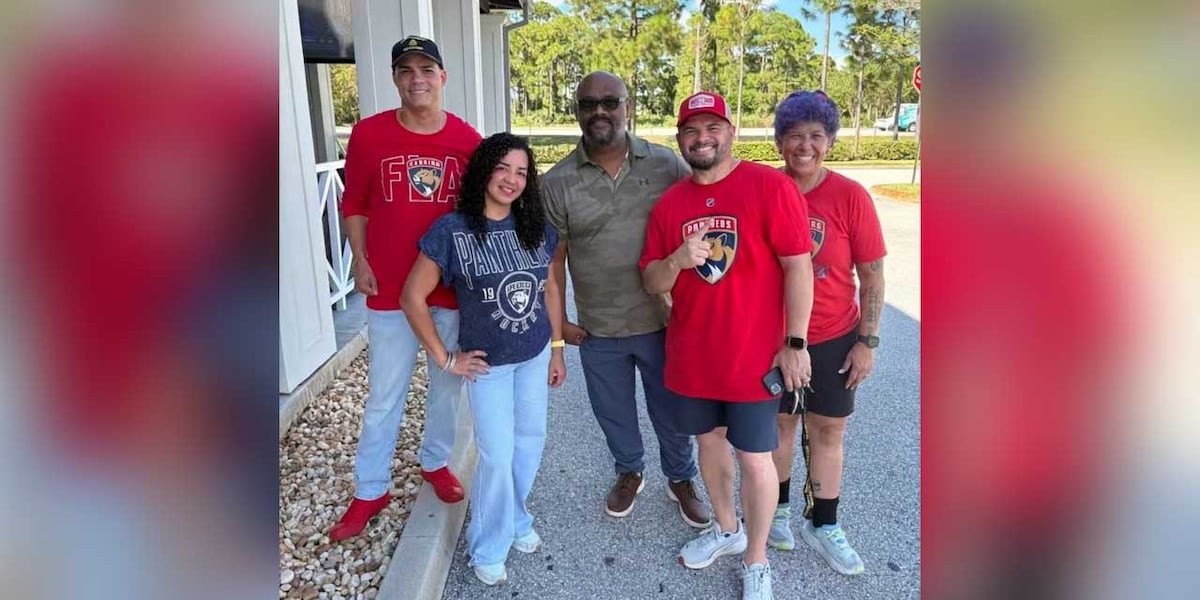 Panthers fans make 100-mile trek from Port St. Lucie to cheer on their team