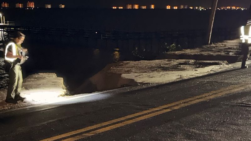 A large section of South Indian River Drive in Fort Pierce washed out along the Indian River Lagoon amid king tides and recent rain. (Photo by Bruce Moorhead)