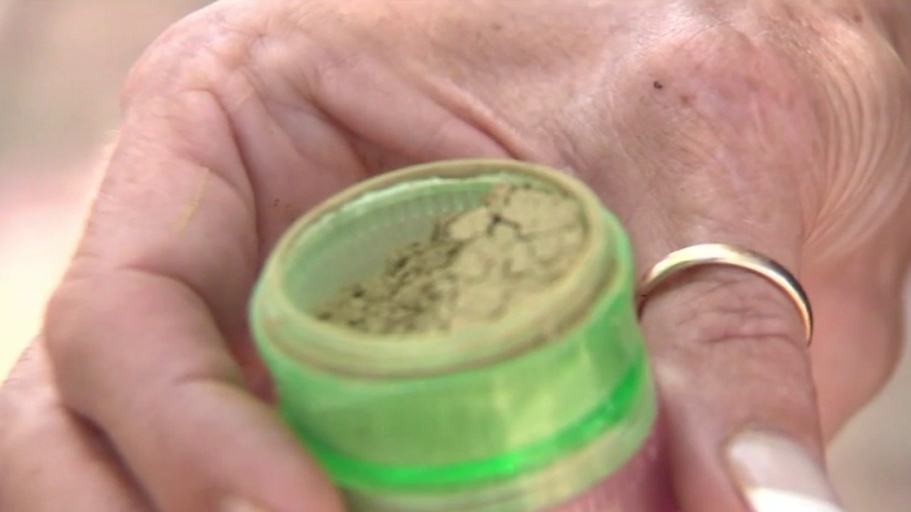 Hillsborough moves to band kratom byproduct