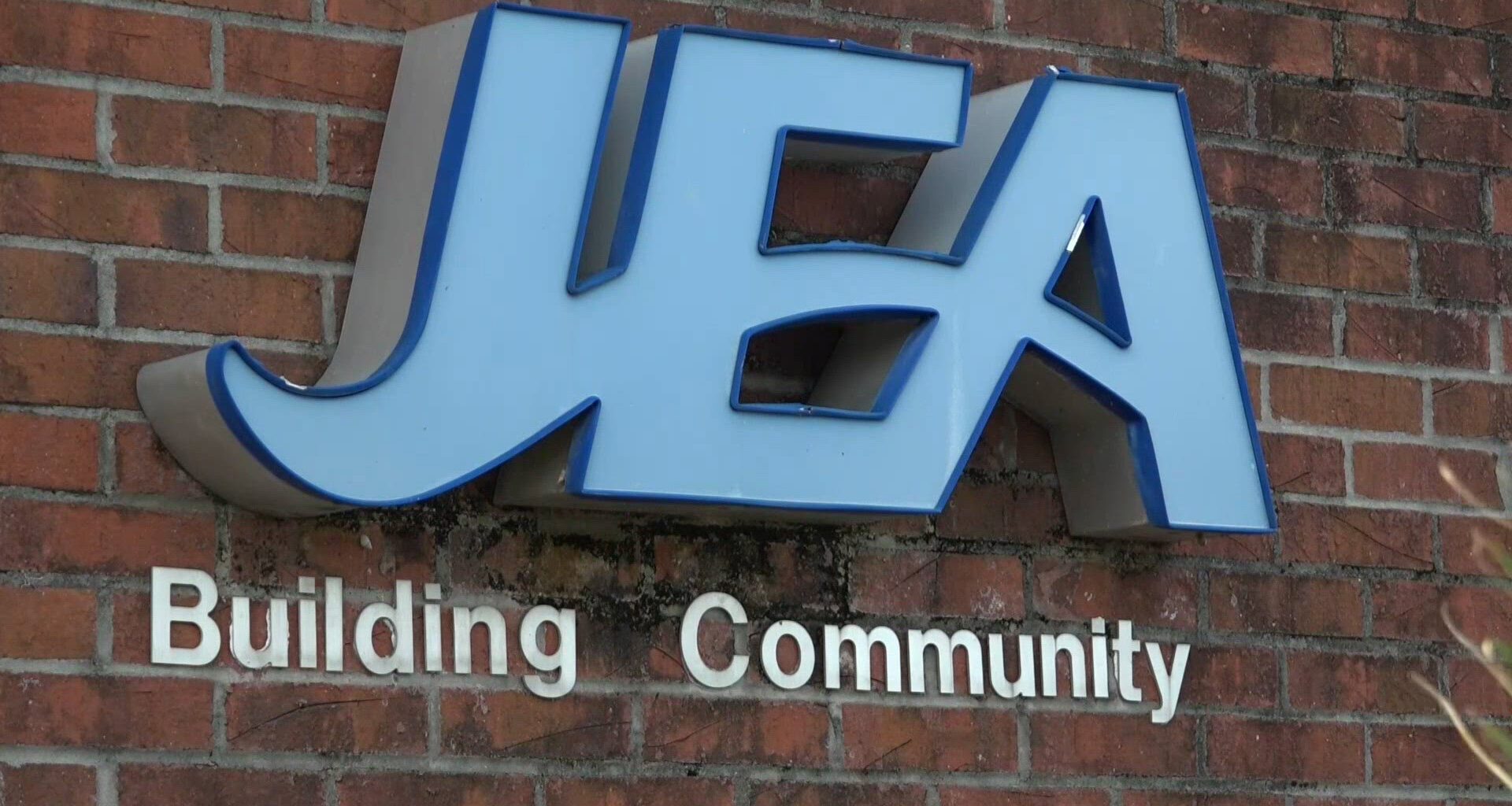 JEA deploys crews to Alabama to provide assistance in Isaias aftermath