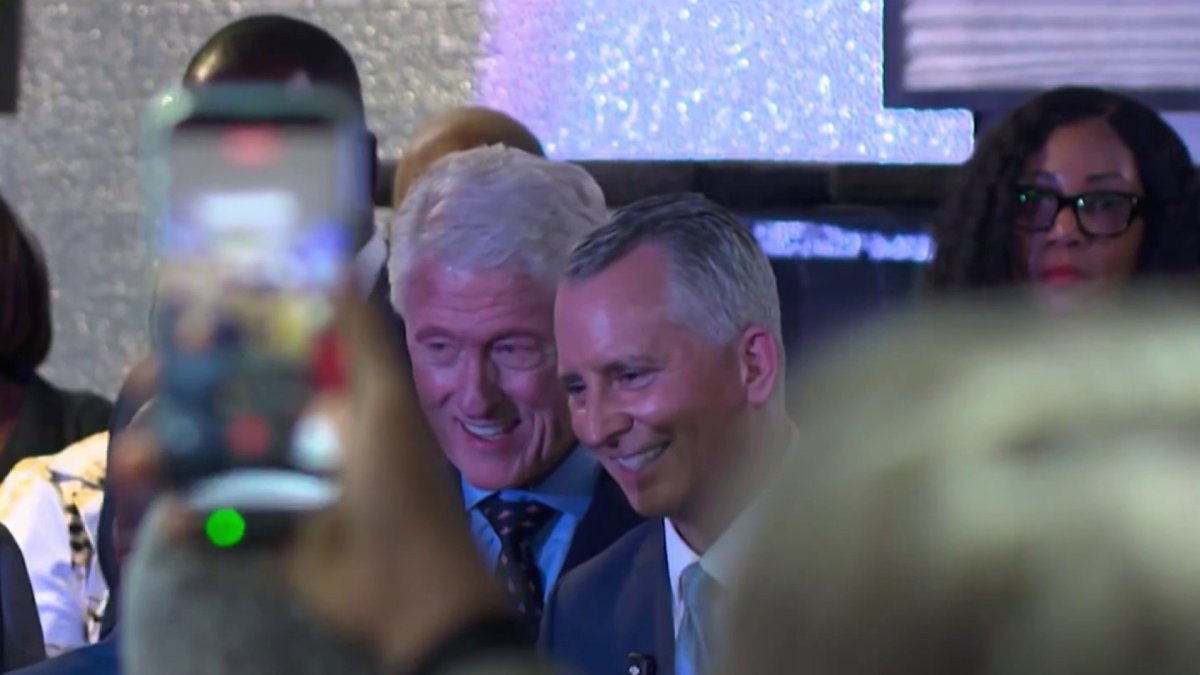 Bill Clinton campaigns for David Jolly in Broward as Florida governor’s race intensifies – NBC 6 South Florida