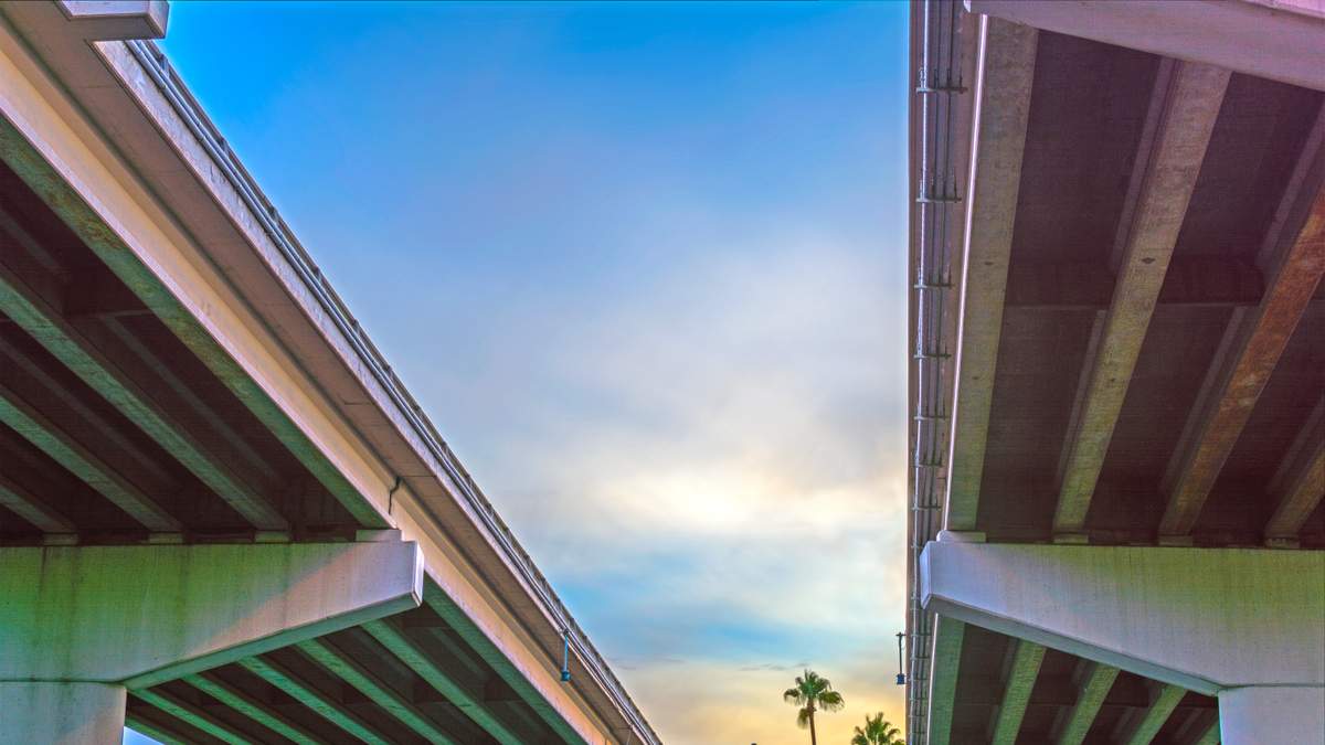 Semi-Truck Carrying Concrete Block Overturns on Selmon Expressway | NewsRadio WFLA