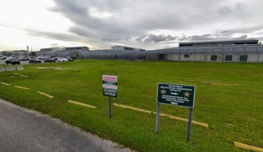 Man being held in Hillsborough jail dies