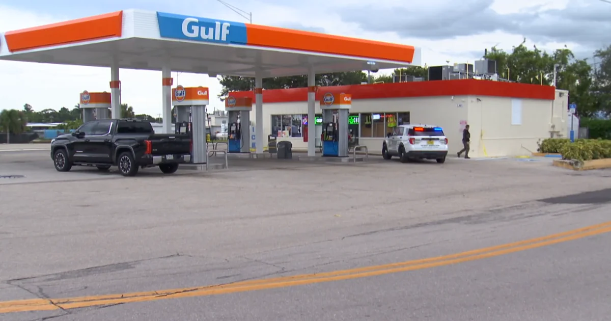 Heavy police presence at North Fort Myers gas station alarms neighbors | News