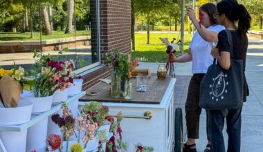 UCF alumni and local business owners join to bring flower pop-up bar to Weekday Coffee | Life