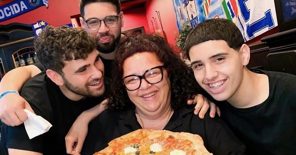 Massimo’s favorite pizza shines at Mamma Anna Trattoria | Fort Myers