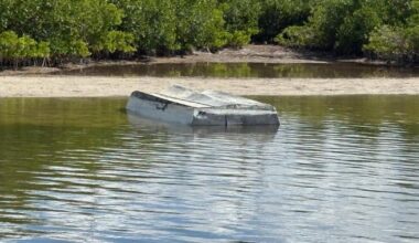 Charlotte County sheriff seeks owner of abandoned boat in Lemon Bay | Charlotte County