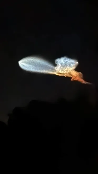 Alan Hanstein, director of the Challenger Learning Center, captured these photos of the SpaceX jellyfish in the skies above Tallahassee.