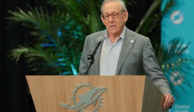 Stephen Ross sells minority Dolphins stake at NFL-record valuation