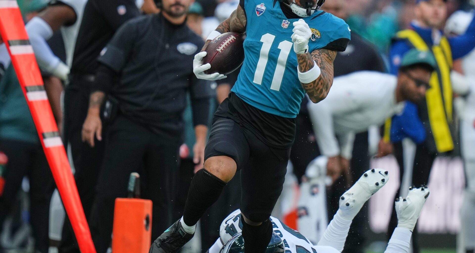 Jacksonville Jaguars face Houston Texans in London