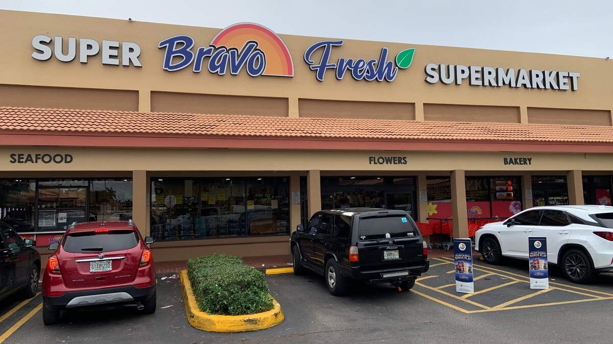 Miami supermarket trashes eggs, rice, meat during inspection