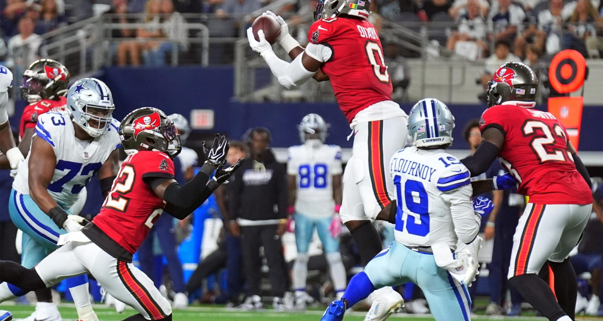 Pittsburgh Steelers visit Tampa Bay Buccaneers
