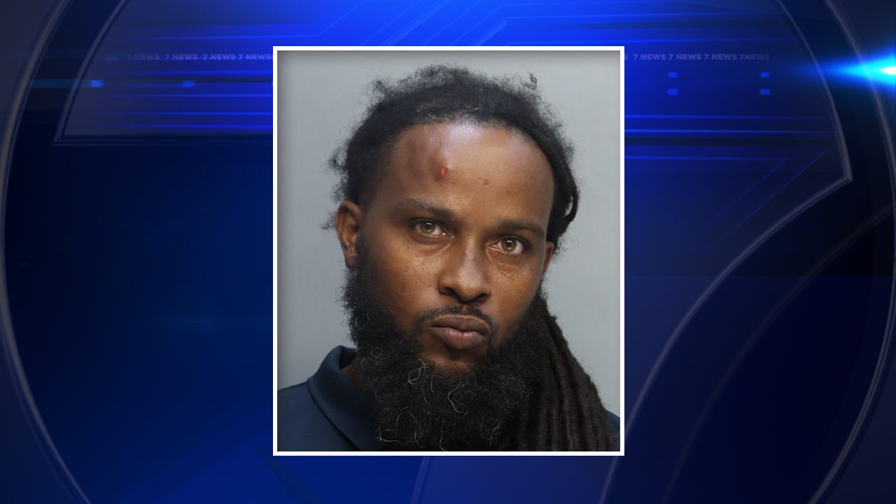 Unlicensed armed security guard arrested after threatening officers in Opa-locka, police say - WSVN 7News | Miami News, Weather, Sports