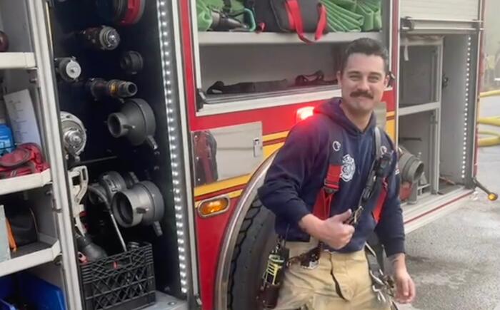 Off-duty JFRD firefighter rescues 3 capsized boaters off Big Talbot Island