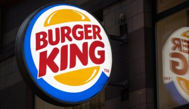 Burger King manager in Miami steals over $700 after fraudulent transactions, report says – NBC 6 South Florida