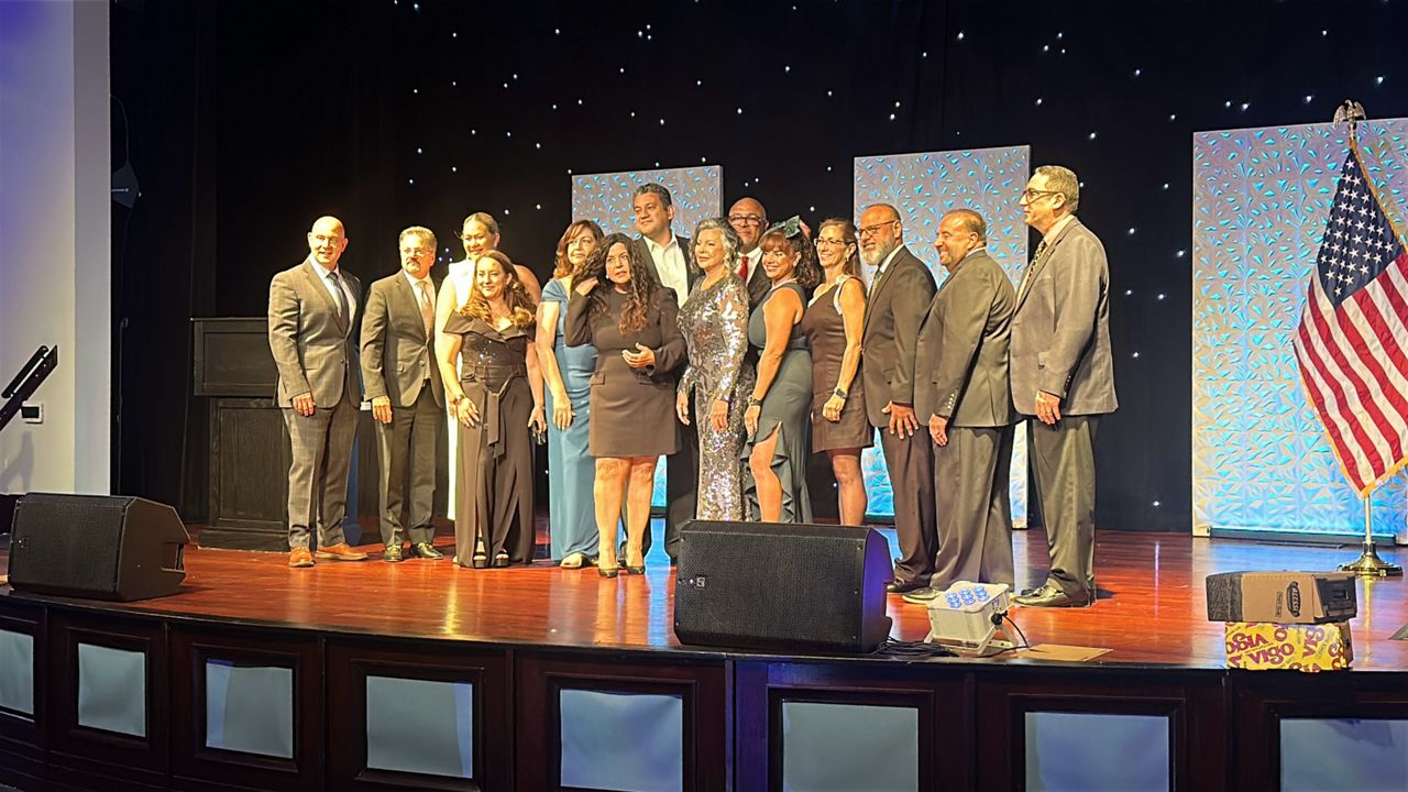 Sheriff’s Hispanic Advisory Council honors 5 leaders